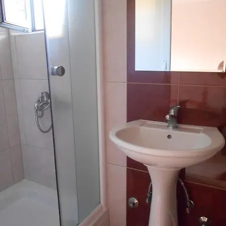 Adzija House Apartman *